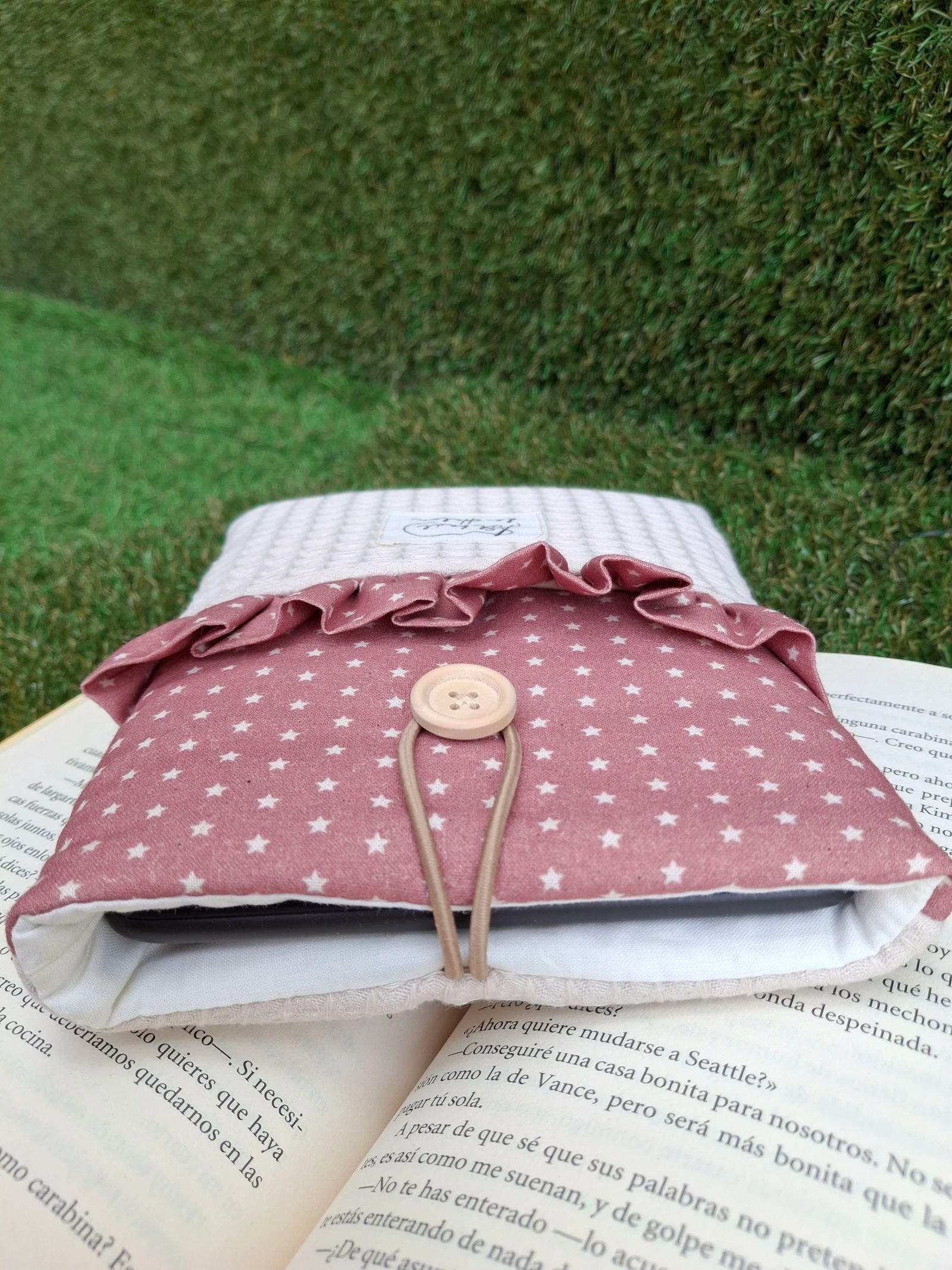 Célula para kindle acolchoada feita à mão – photo 2